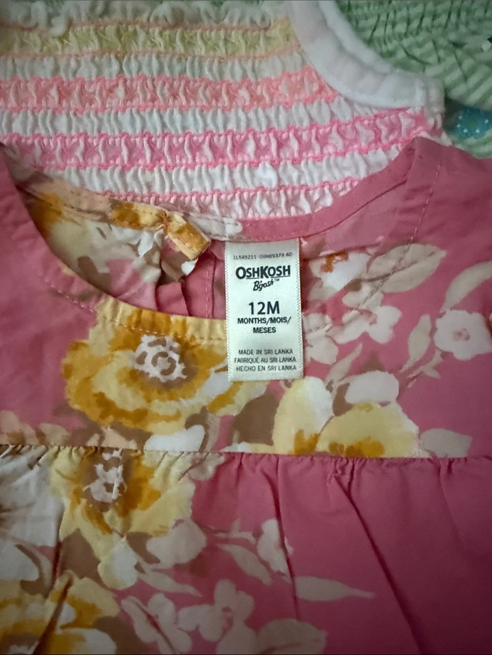🛍 CUTE LITTLE GIRLS  MIXED ITEMS 9 PIECES  SIZE 12 MONTHS 🛍